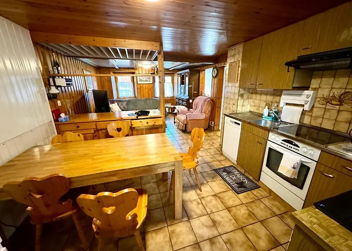 Rue De La Chapelle 24, 1993 Nendaz, Switzerland Вейзона