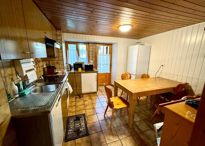 Rue De La Chapelle 24, 1993 Nendaz, Switzerland Апартаменты *