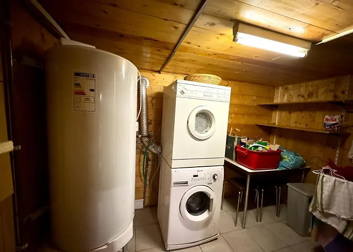 Rue De La Chapelle 24, 1993 Nendaz, Switzerland Вейзона