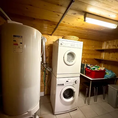 Rue De La Chapelle 24, 1993 Nendaz, Switzerland 베이소나츠